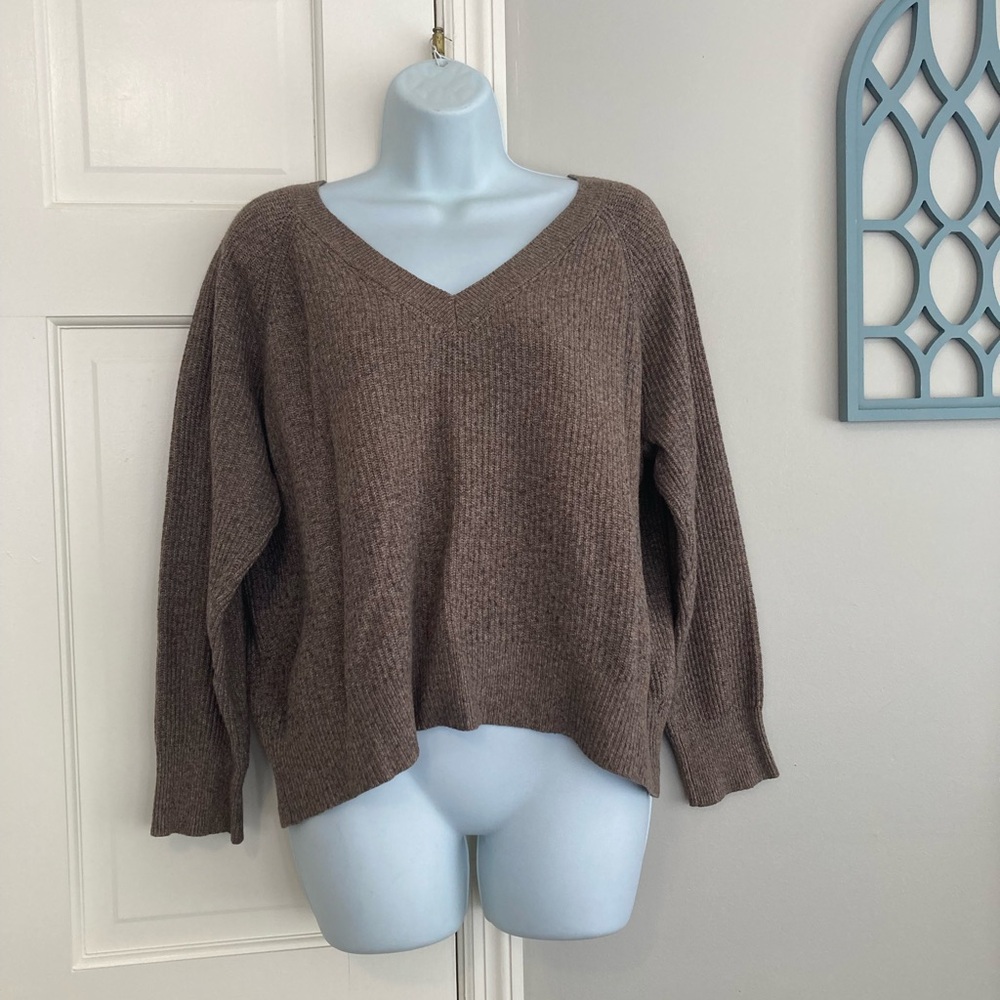 Old Navy Chocolate V-Neck Sweater - Picture 1 of 3
